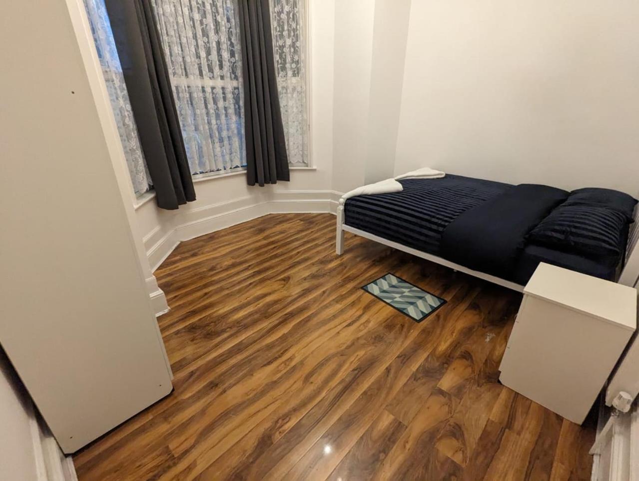 Rayan'S Lodge Stratford 런던 외부 사진